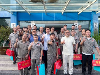 月满同贺华诞 五丰共庆团圆｜湖北五丰粮机祝您双节快乐！